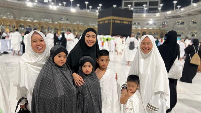 Momen-Libur-Sekolah-Jadi-Waktu-Ideal-Ibadah-Umrah-2025-Cek-Harga-5-Paket-Terbaru-Bersama-Keluarga.jpg