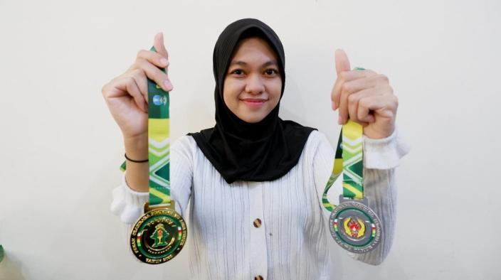 Nurul Afni Hanifa, Mahasiswi Cantik ITN Malang Peraih Medali Emas Cabor Catur Porprov Jatim 2022