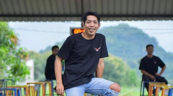 Kisah Owner Gantangan Barometer Kota Batu, Lovebird Miliknya Dibanderol Sampai Ratusan Juta