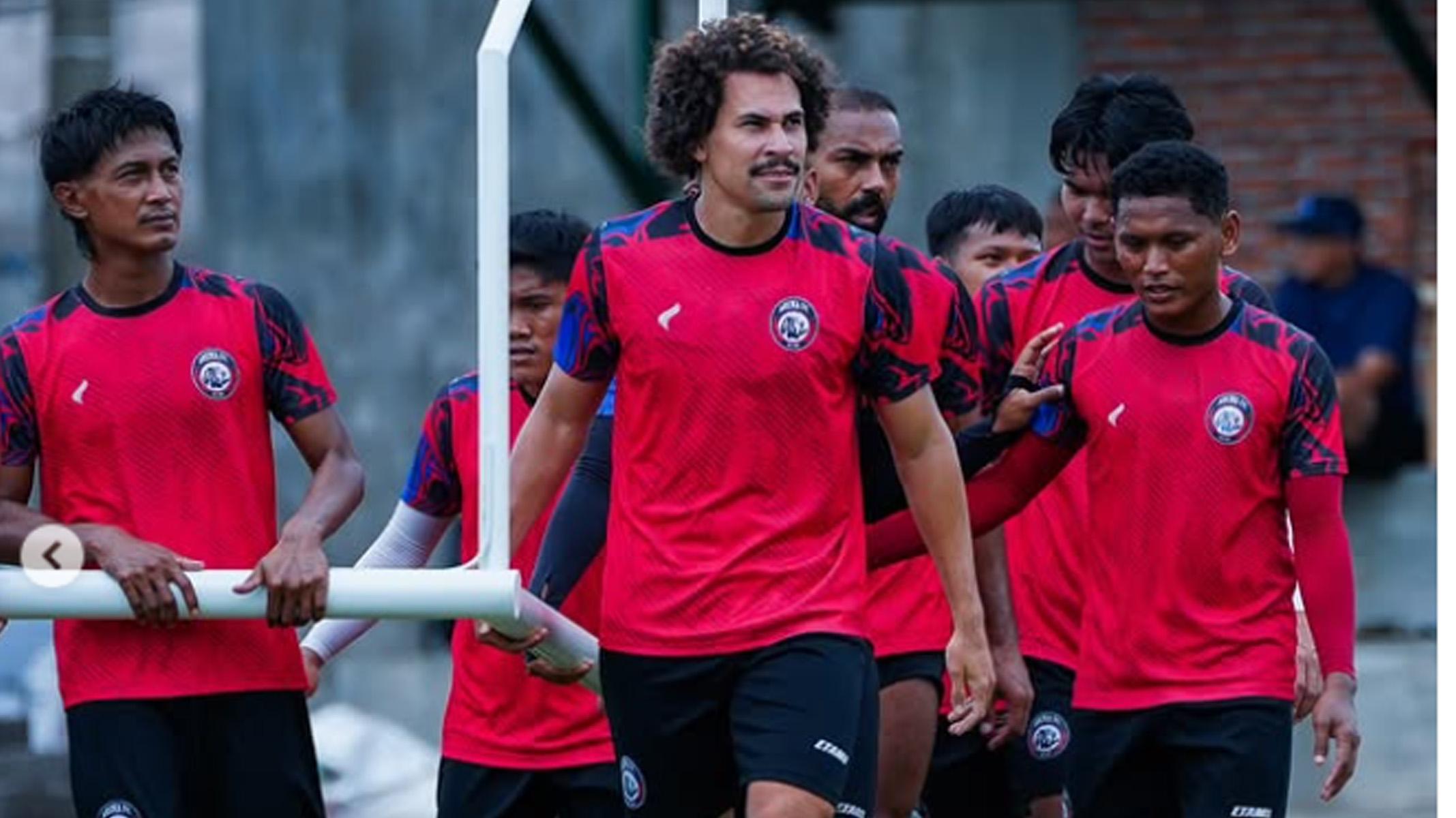 Pablo-Oliveira-arema-FC-mulai-latihan.jpg