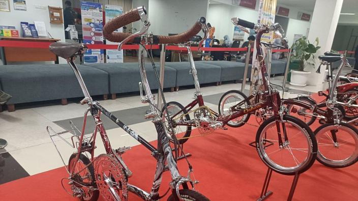 Pameran-dan-lomba-desain-sepeda-lipat-di-Mal-Pelayanan-Publik-Kota-Malang-Jumat-6122024.jpg