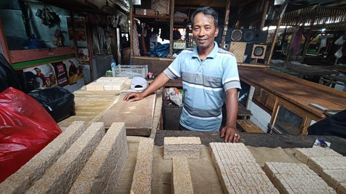 Pedagang-Olahan-Kedelai-di-Kota-Malang-Mulai-Waspadai-Dampak-Pelemahan-Rupiah.jpg