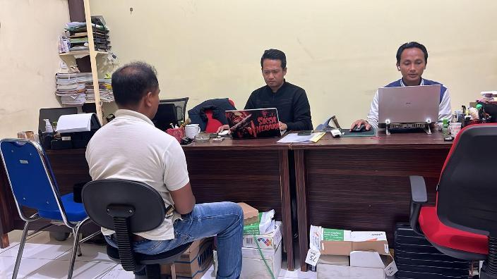 Terbakar Api Cemburu, Viral Suami di Sampang Tega Menghajar Istri Siri Sambil Bersenjatakan Celurit