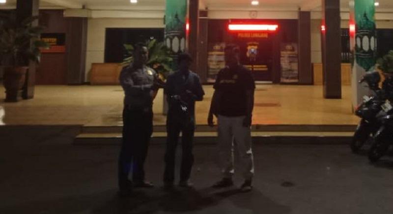 Cewek Bersuami di Lumajang Ditusuk Selingkuhannya, Buntut dari Chat dan Telepon Tak Pernah Dibalas