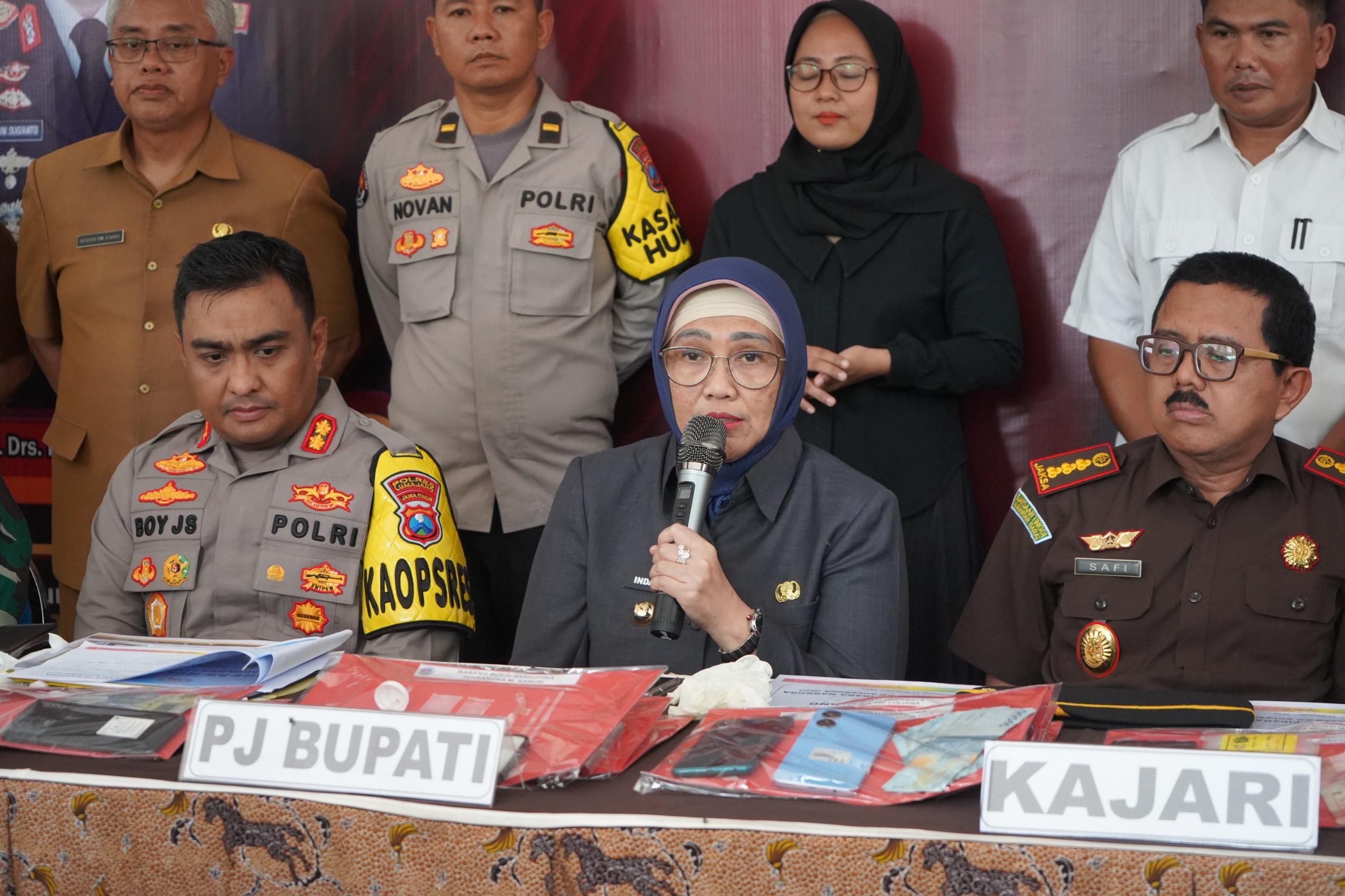 Pj-Bupati-Lumajang-Indah-Wahyuni-narkoba-honorer.jpg