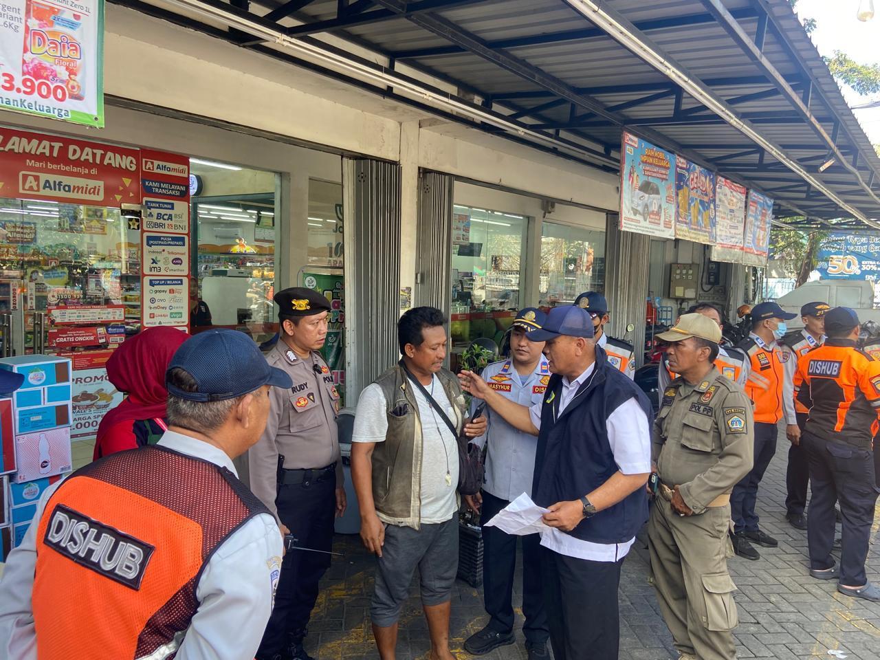 Keberadaan Juru Parkir Liar di Gresik Sudah Meresahkan Masyarakat