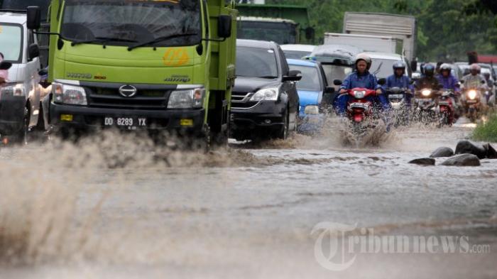 Prakiraan-Cuaca-Malang-Kota-Batu-Hari-Ini-Senin-19-Januari-2026-Hujan-Ringan-Merata-Lebih-Dingin.jpg