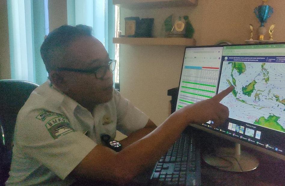 Cuaca di Malang Terasa Panas Terik di Penghujung 2025, Anomali Pola Angin Pengaruhi Tutupan Awan