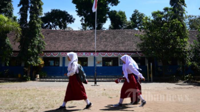 Prioritas-Anak-Putus-Sekolah-Progres-Sekolah-Rakyat-Bantur-Malang-Capai-40-Persen-Dibuka-Juli-2026.jpg