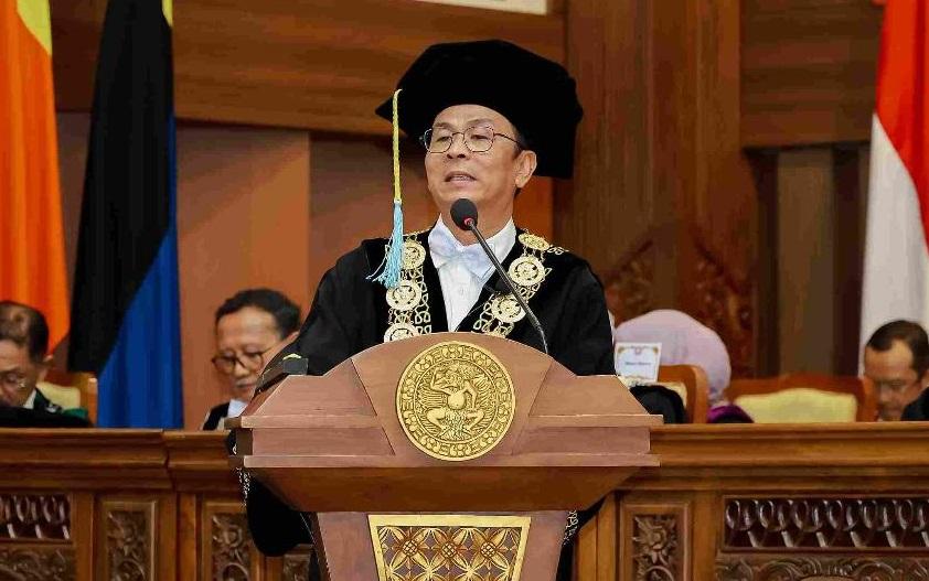 Muhammad Madyan Rektor Terpilih Unair Tekankan Hilirisasi Riset dan Kenaikan Jumlah Guru Besar