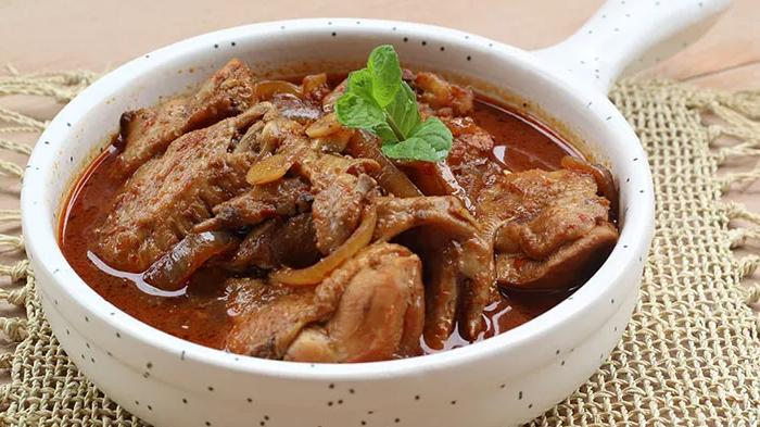 Resep-Ayam-Semur-Kecap-Mudah-Untuk-Dibuat-Pilihan-Menu-Makanan-untuk-Si-Kecil.jpg