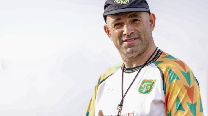 Respons-Tegas-Bernardo-Tavares-Pertama-Kali-Pemain-Persebaya-Tak-Dipanggil-Timnas-di-FIFA-Matchday.jpg