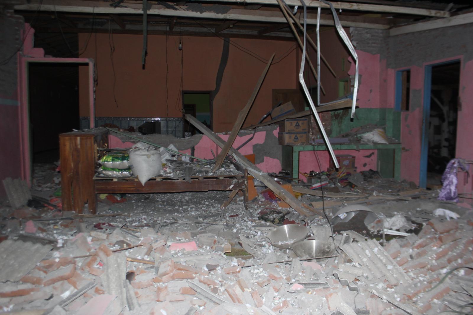 Akibat Ledakan Petasan, Rumah Warga Desa Bodang Lumajang Rusak, Penghuni Terluka