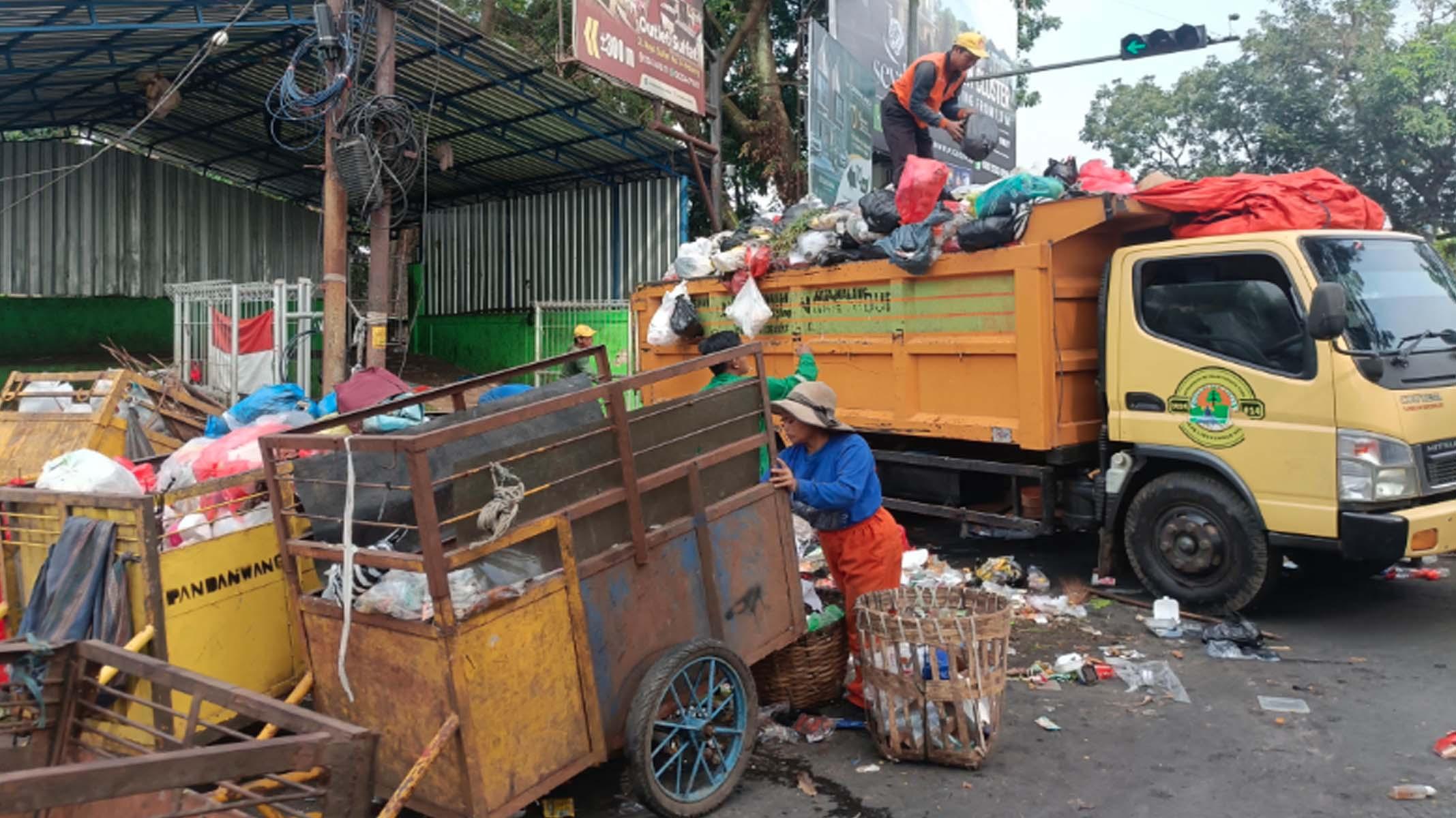 SAMPAH-TPS-MALANG.jpg