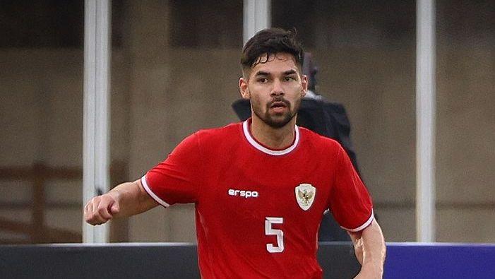 Sandy-Walsh-saat-membela-Timnas-Indonesia-Kualifikasi-Piala-Dunia-2026-Zona-Asia.jpg