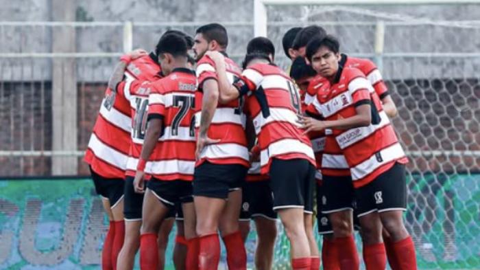 Satu-Kemenangan-Lagi-Madura-United-Bidik-Bhayangkara-FC-Demi-Pesta-Bertahan-di-Super-League.jpg