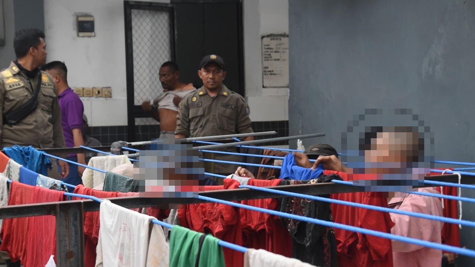 11 Remaja Dipaksa Rawat Orang Gila, Awalnya Mereka Diduga hendak Tawuran di Surabaya