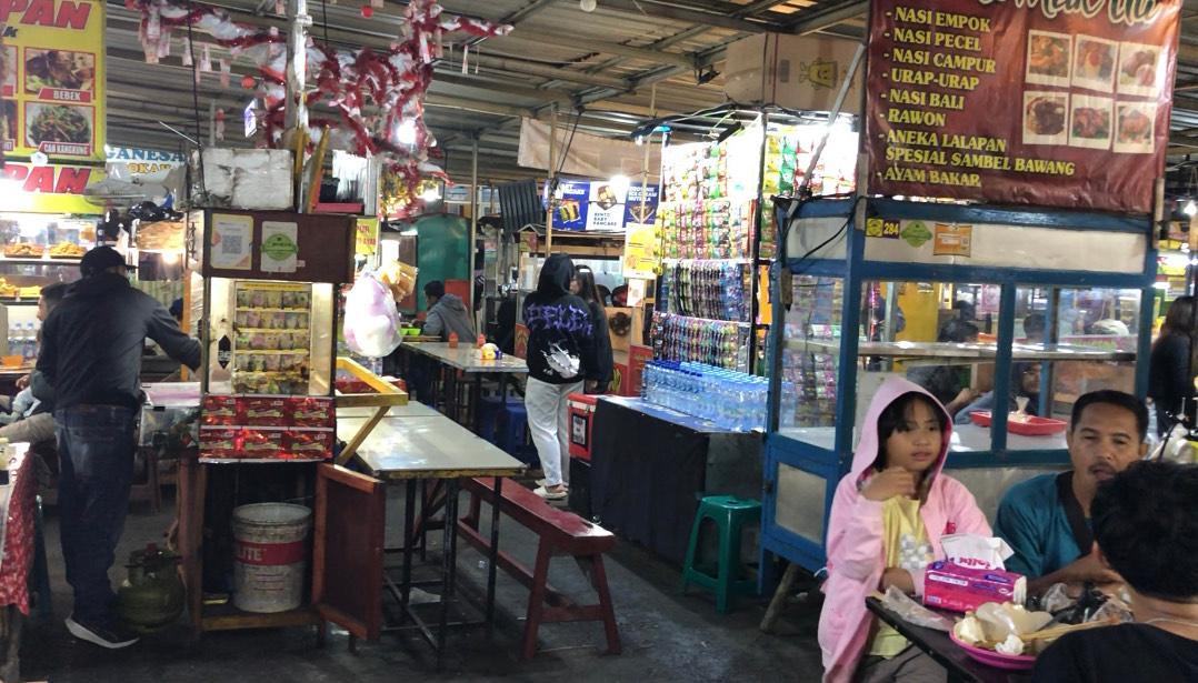 Sebuah-tempat-nongkrong-di-Kota-Batu-Minimnya-tempat-nongkrong-yang-buka-24-jam-di-Kota-Batu.jpg