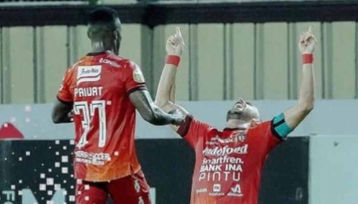 Selebrasi-pemain-Bali-United-saat-menjebol-gawang-Arema-FC-di-Stadion-PTIK.jpg