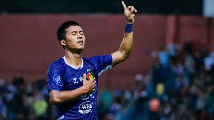 Selebrasi-pemain-Persik-Kediri-M-Khanafi-usai-menjebol-gawang-Arema-FC.jpg