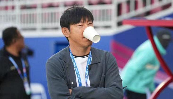 Jelang Laga Timnas Indonesia Vs Filipina, Shin Tae-yong Mengeluh Sakit Flu dan Batuk