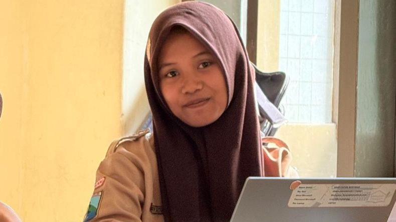 Shofiatun-Rasyidah-Sekolah-Rakyat-Malang-dari-Ampelgading.jpg