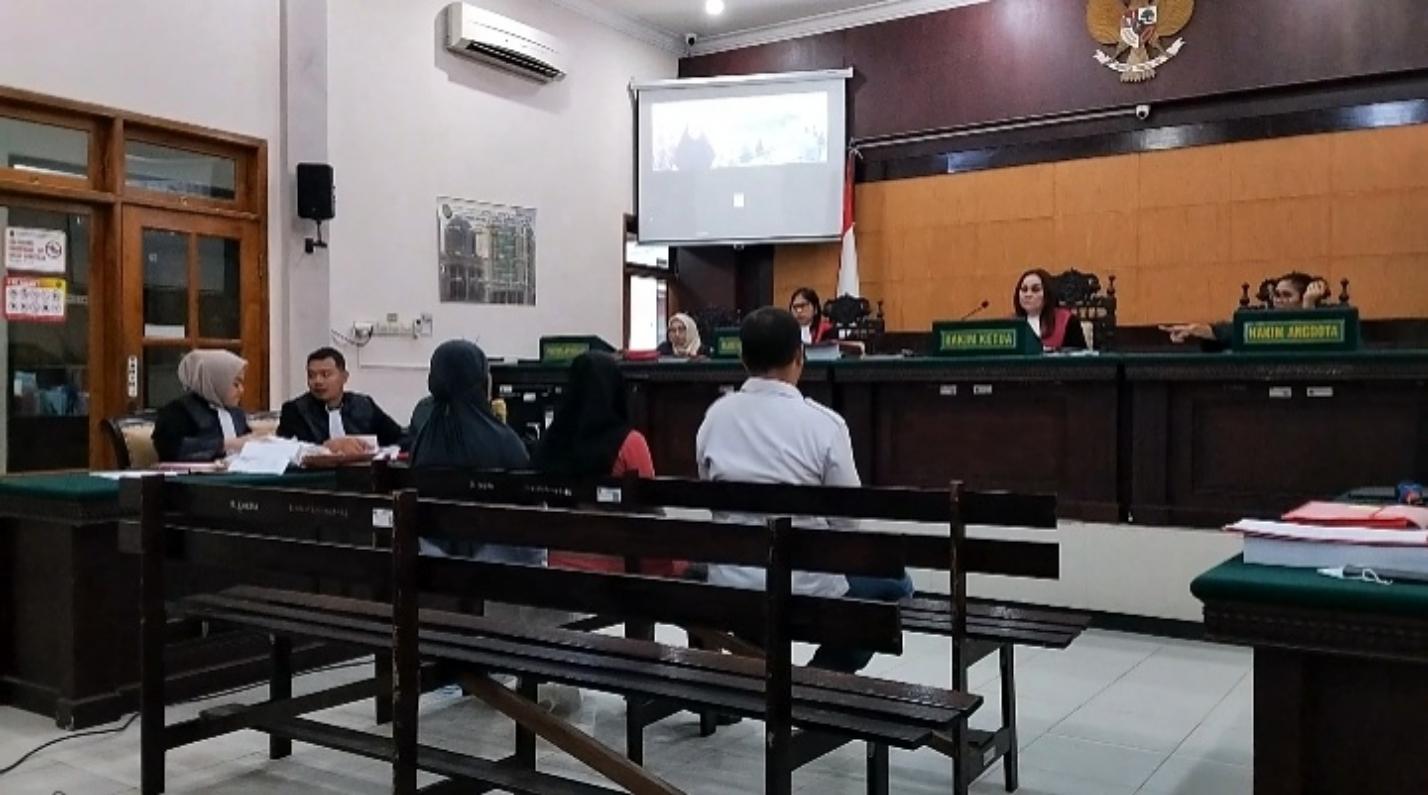 Sidang Polwan Mojokerto Bakar Suami Diwarnai Air Mata, Bripda FN Tak Kuasa Dengar Pengakuan Mertua