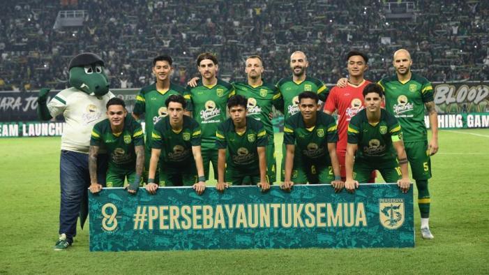 Starting-eleven-Persebaya-Surabaya-saat-menghadapi-PSS-Sleman-di-Stadion-GBT-Surabaya.jpg