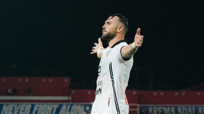 Skor Arema FC Vs Persija Jakarta di Stadion Soepriadi Blitar Babak Pertama Berakhir Imbang 1-1