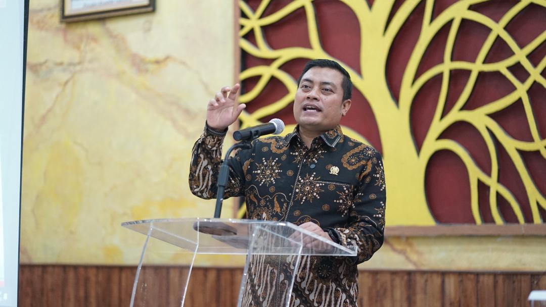 TERMINAL-HAMID-RUSDI-Anggota-Komisi-E-DPRD-Jatim-Puguh-Wiji-Pamungkas.jpg
