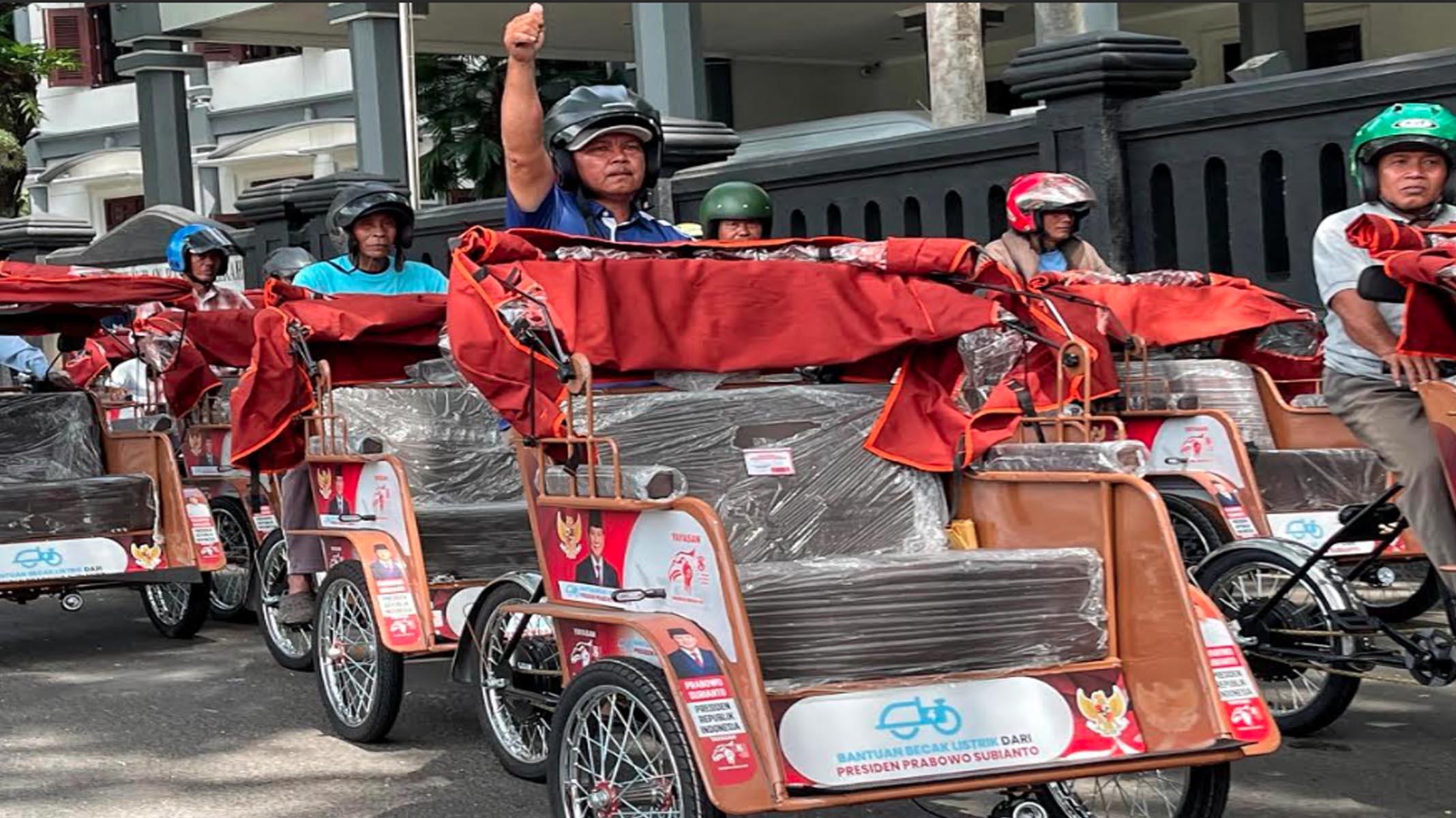 TUKANG-BECAK-ELEKTRIK-DI-KOTA-MALANG.jpg