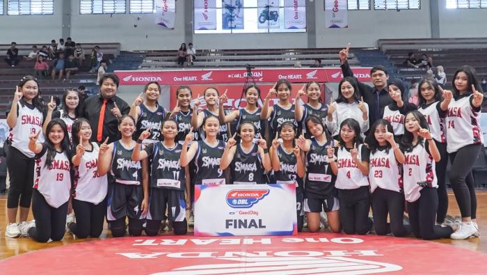 Tim-putri-SMAN-1-Blitar-lolos-ke-final-Honda-DBL-with-Kopi-Good-Day-2023-East-Java-Series.jpg