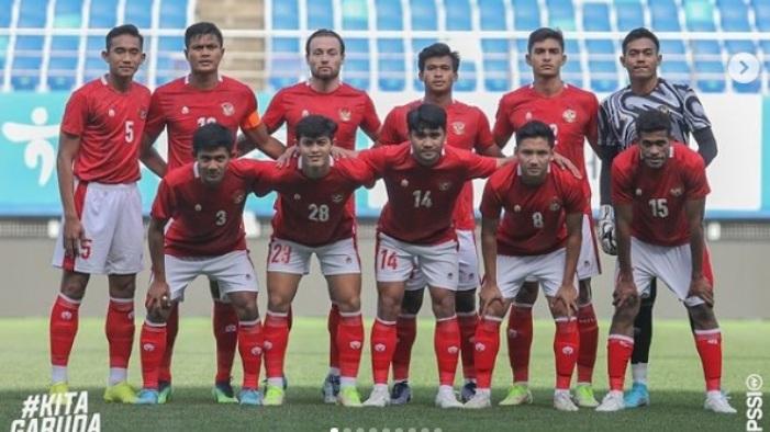 Timnas-Indonesia-saat-menjalani-serangkaian-uji-coba-di-Korea-Selatan-April-2022.jpg