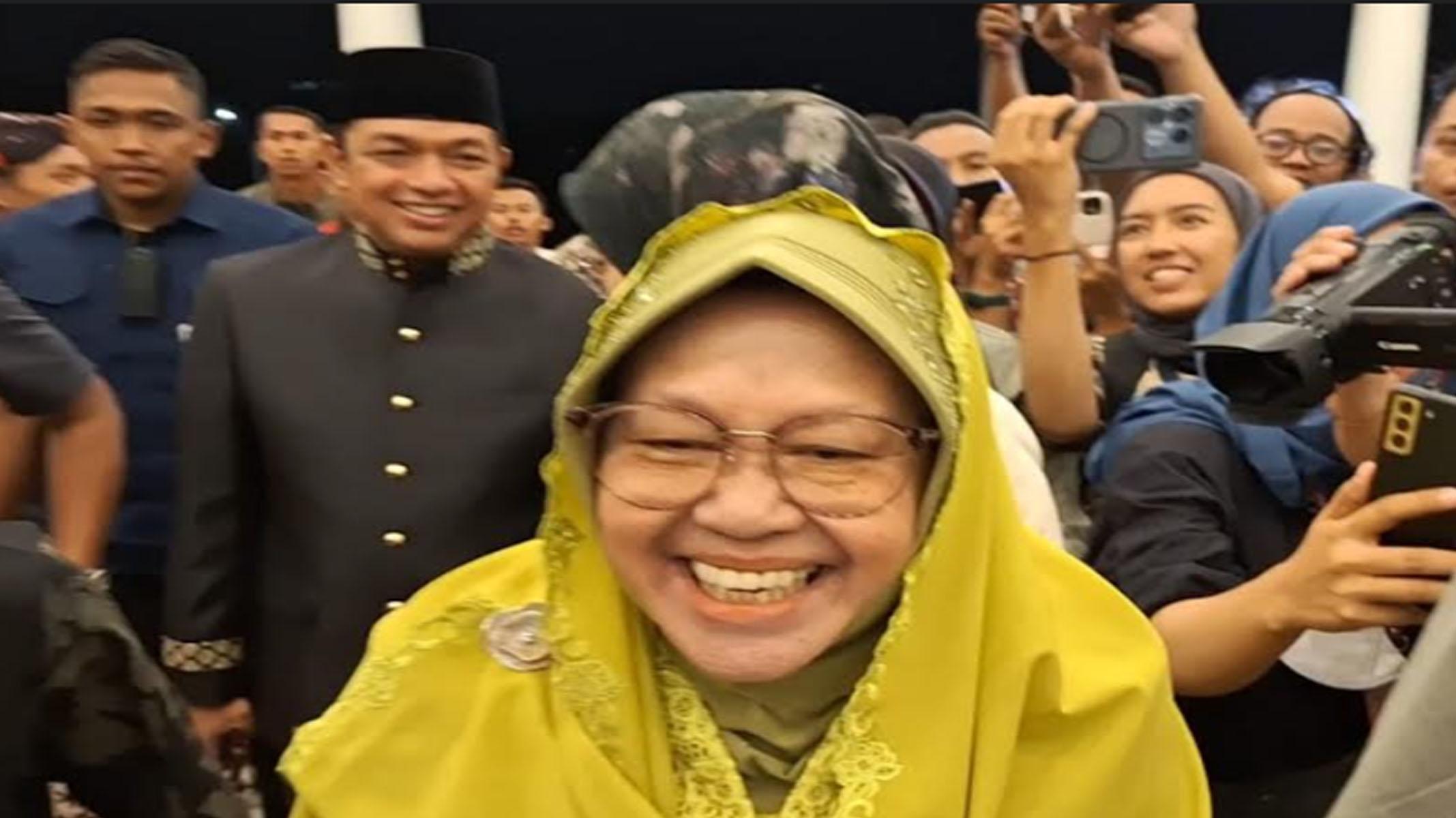 Risma-Gus Hans Kompak Pakai Baju Adat Kebaya dan Beskap di Arena Debat Pilgub Jatim 2024