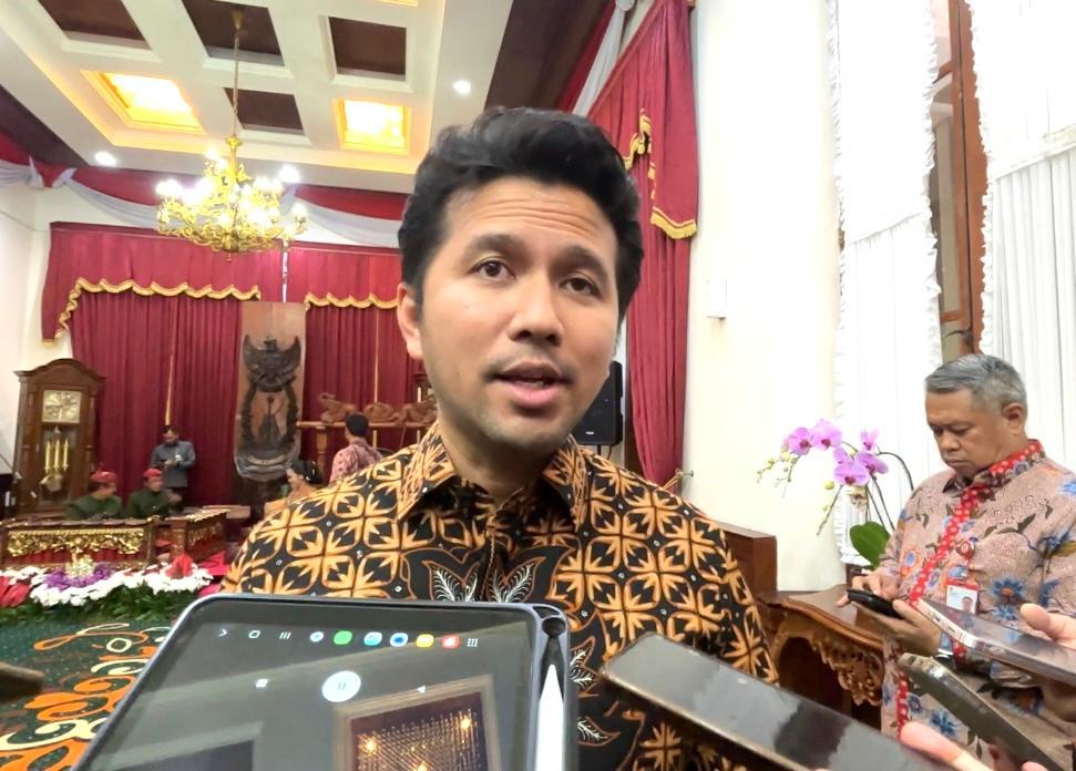 Wakil-Gubernur-Jawa-Timur-Emil-Elestianto-Dardak-terkait-pajak-bumi-dan-bangunan-jombang.jpg