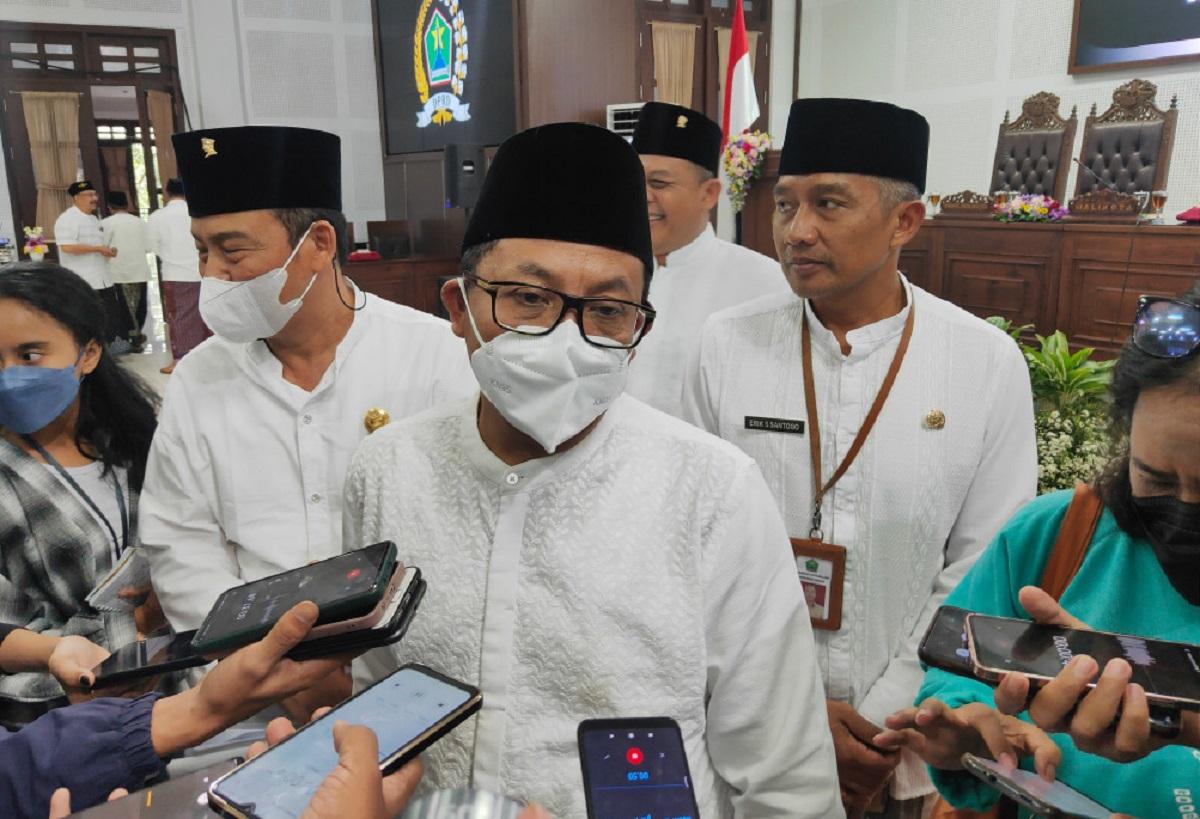 Wali-Kota-Malang-Sutiaji-menerangkan-terkait-gagal-ginjal-akut-di-malang.jpg