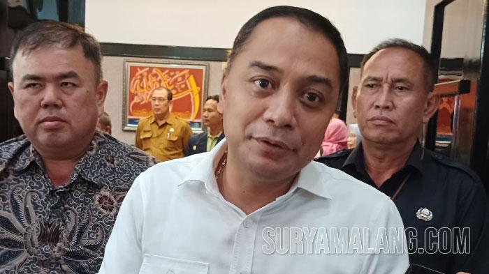 Kalau Kepala SD - SMP Paksa Beli Seragam di Sekolah, Pasti Dicopot