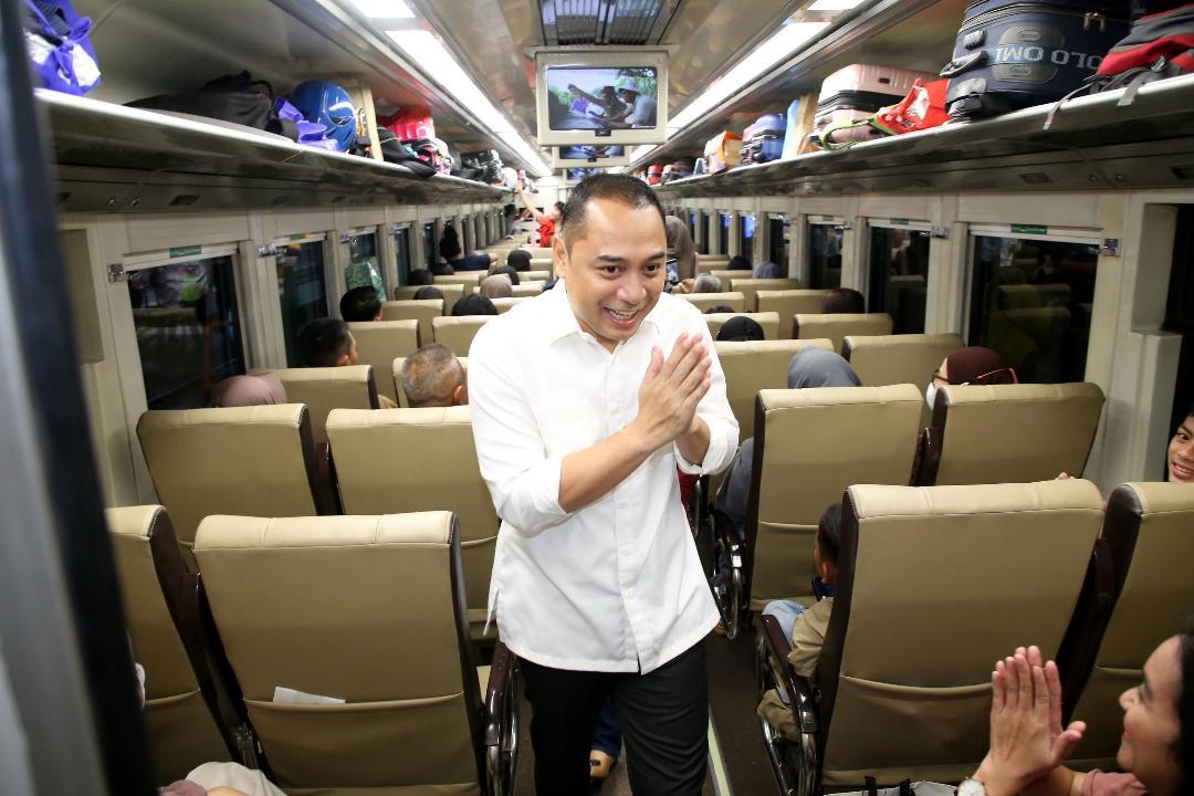 Wali Kota Eri Cahyadi Target Selesaikan Perlintasan Sebidang di Surabaya, Bangun Flyover Baru