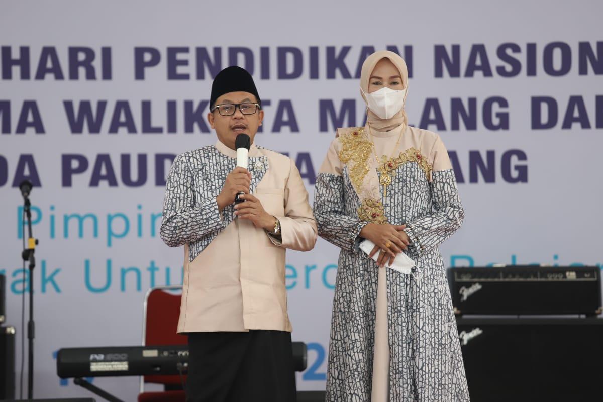 Walikota-Malang-Sutiaji-dan-istri-hadir-di-acara-halal-bihalal.jpg