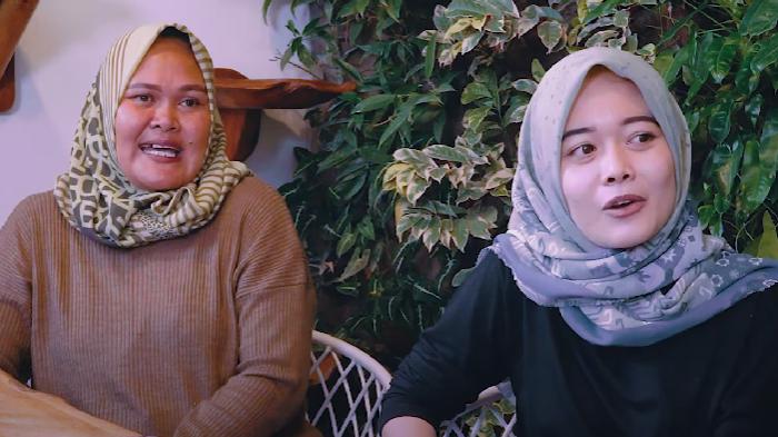 Yessy-bersama-ibunya-menjelaskan-tentang-konflik-batal-nikah.jpg