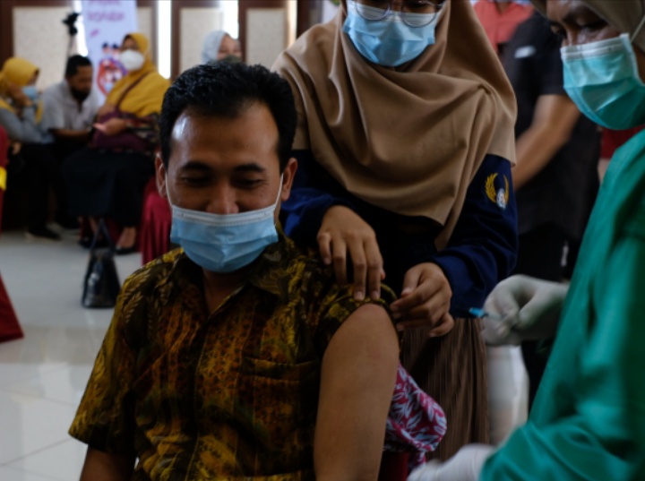 Sebanyak 4.000 Warga Kota Batu Telah Ikut Vaksinasi Covid-19