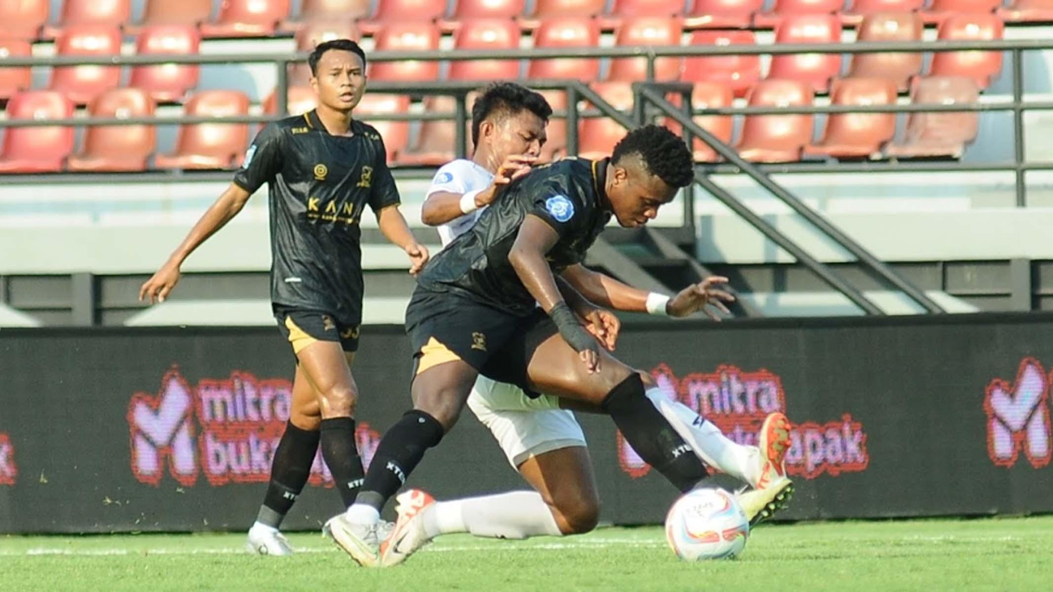 arema-FC-Vs-Madura-United-dedik-setiawan-jaja.jpg