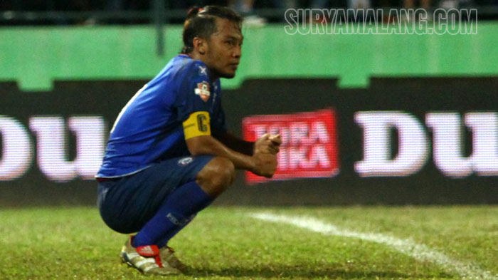 arema-kalah-kapten-arema-fc-hamka-hamzah.jpg