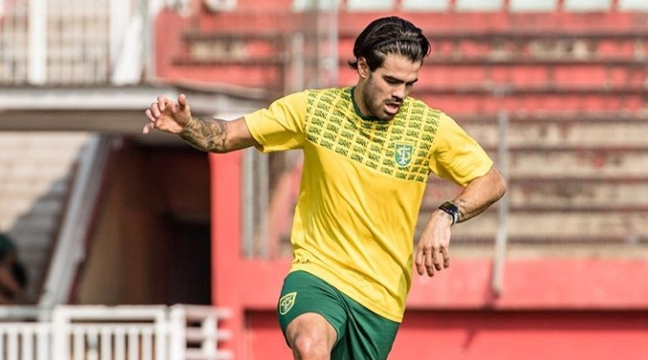 aryn-williams-pemain-asing-baru-persebaya-surabaya-latihan-di-stadion-gelora-delta-sidoarjo.jpg