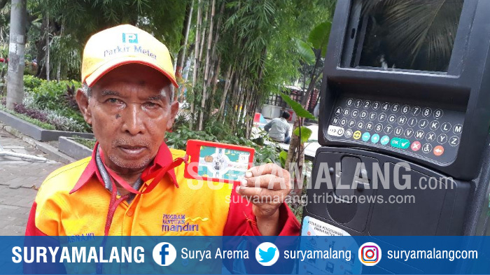 Kakek Juru Parkir di Taman Bungkul Surabaya Bisa Pergi Haji Dua Kali, Kok Bisa? Simak Kisahnya