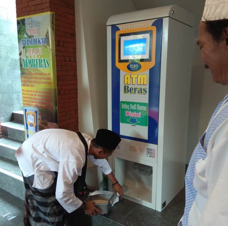 atm-beras-masjid-al-khalid-kota-kediri.jpg