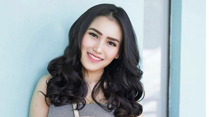 ayu-ting-ting-buka-suara-soal-maraknya-kosmetik-palsu-yang-endorse-para-artis-semua-ada-aturannya.jpg