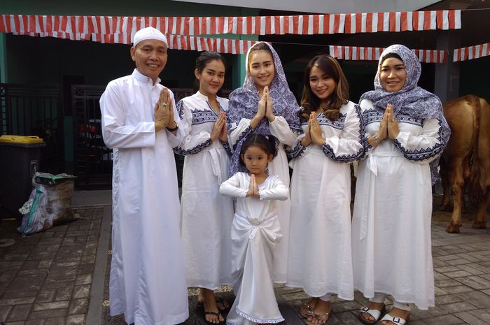 Ucapkan Rasa Syukur, Ayu Ting Ting Berkurban 4 Sapi pada Idul Adha 1439 H Tahun ini