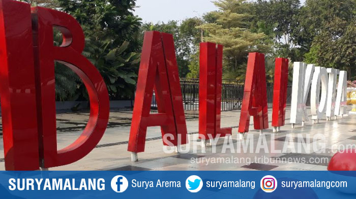 balai-kota-surabaya.jpg
