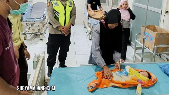 Polisi Buru Pembuang Bayi Bernama Ashraf Hamzah Zaki Putra di Desa Purworejo, Mojokerto